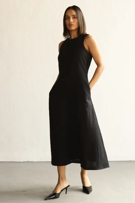 Anna Pocket Dress : Ivory Black Tunics Chinos classic