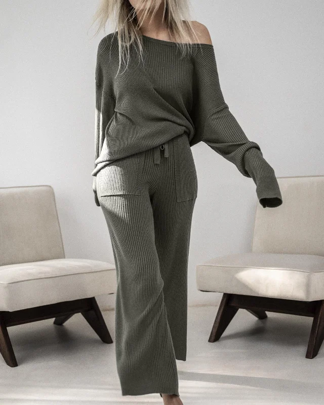 Soft Vintage Olive Branch
