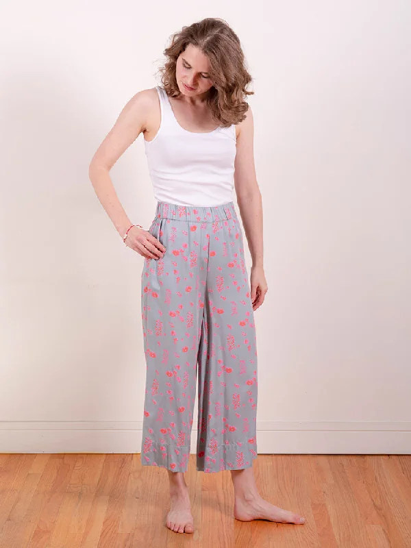 Cropped Rosie Pant (Botanical Slate) Fashionable Sporty Pants