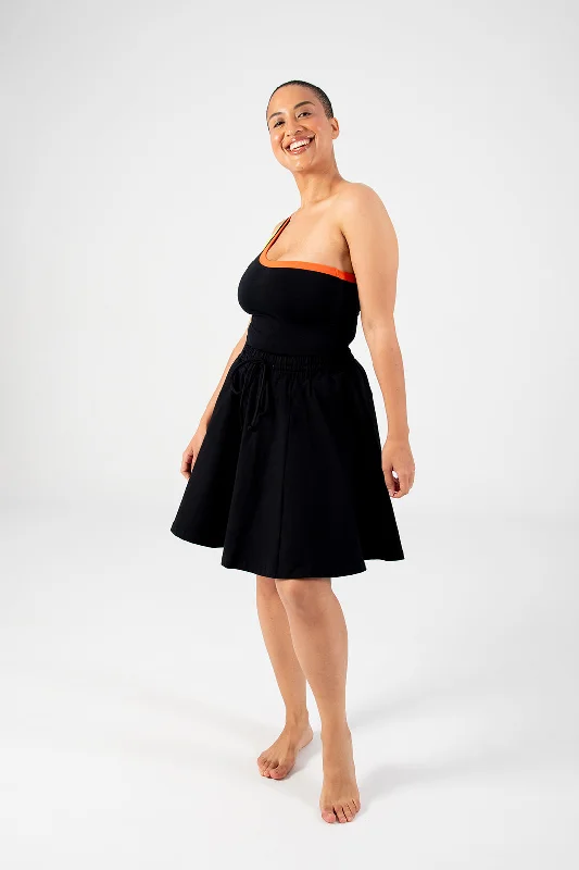 Circle Mini Skirt in Black slim fit skirt