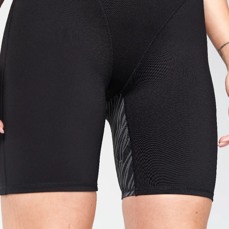 Core V-Biker Shorts - Black